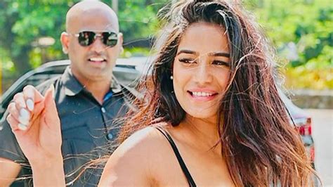 poonan pandey|Poonam Pandey dies of cervical cancer, claims her team